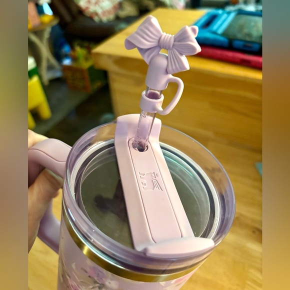 Stanley X LoveShackFancy - Picture 3 of 6